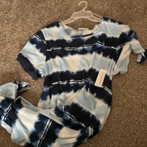 Bobbie brooks maxi dress, never worn, 3x, has pockets !